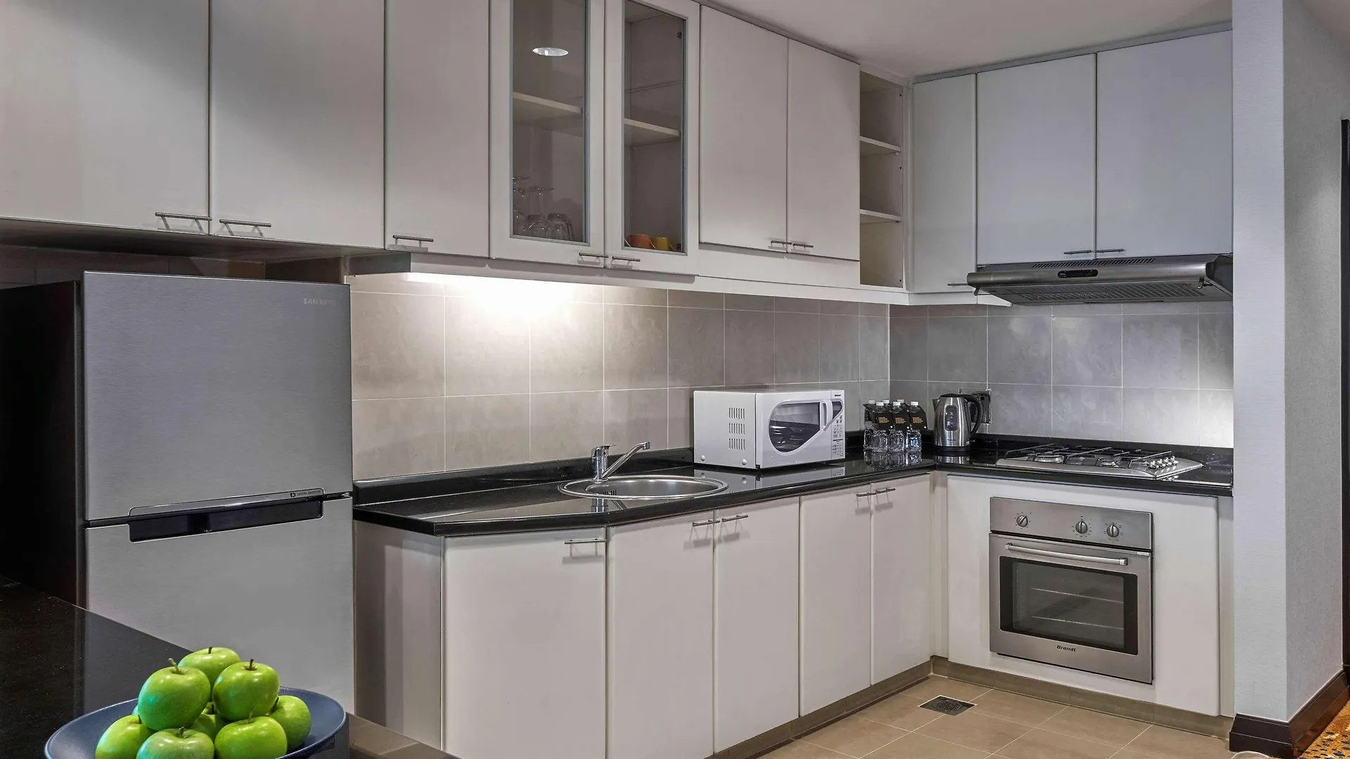 Pullman Kuala Lumpur City Centre Hotel & Residences 5*,