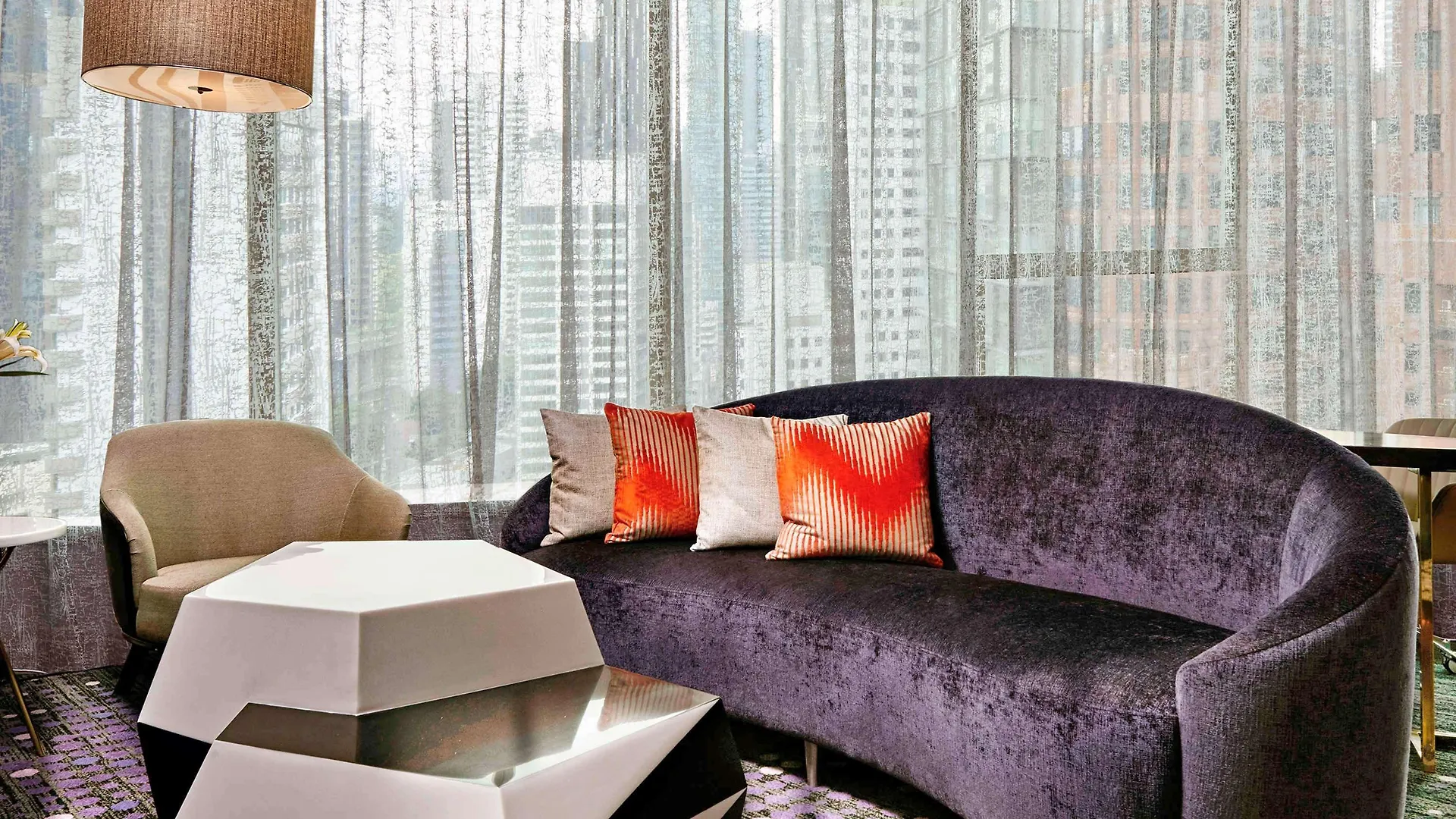 Pullman Kuala Lumpur City Centre Hotel & Residences 5*,  Maleisië