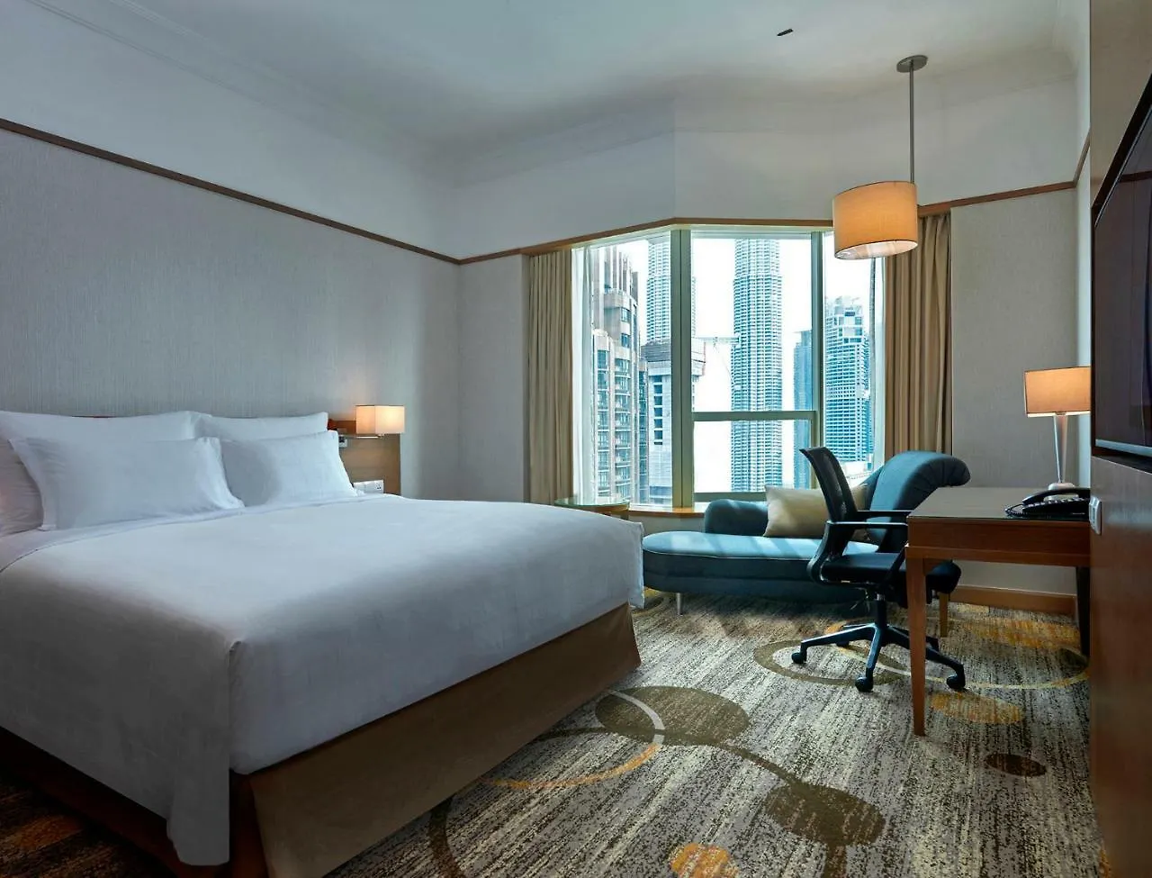 Pullman Kuala Lumpur City Centre Hotel & Residences 5*,  Malesia