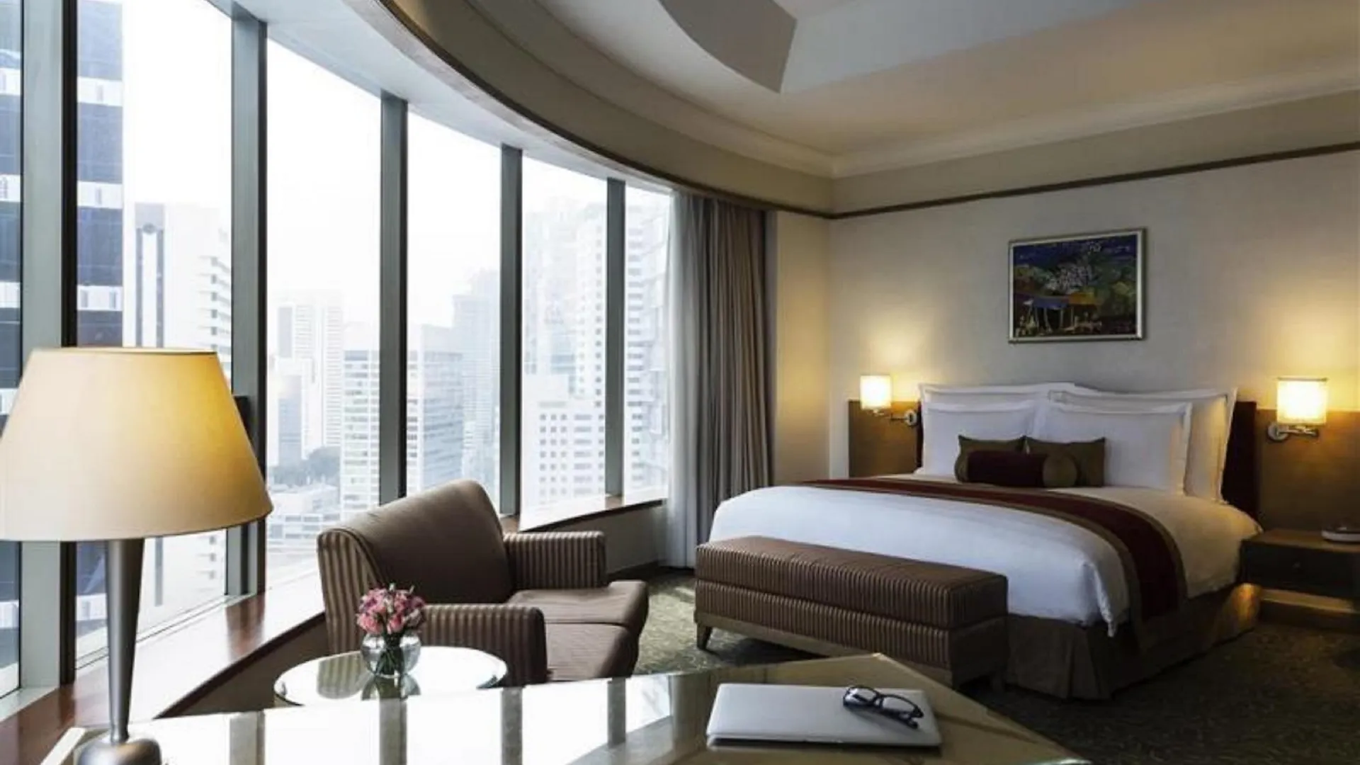 Pullman Kuala Lumpur City Centre Hotel & Residences 5*,