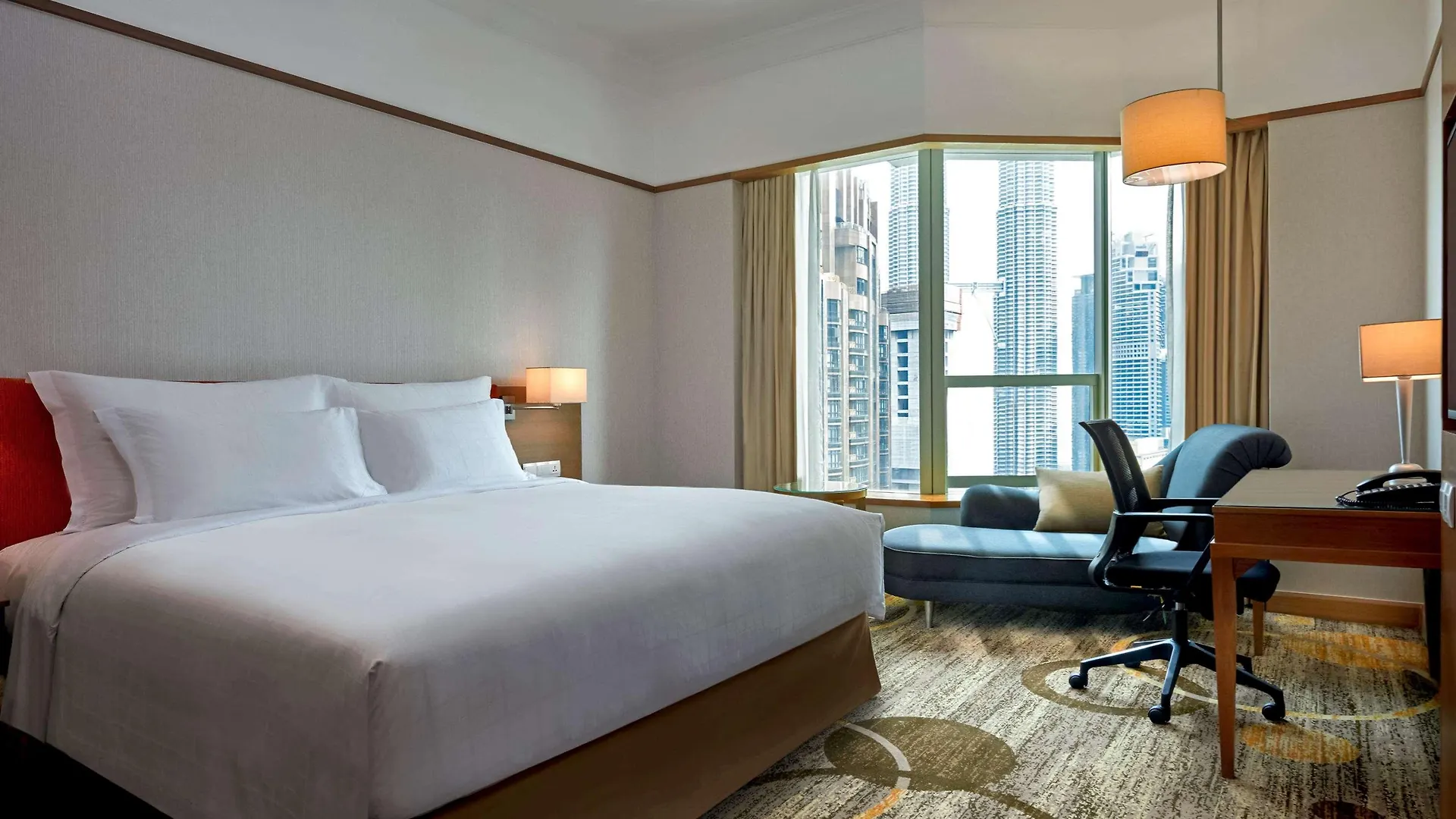 Pullman Kuala Lumpur City Centre Hotel & Residences