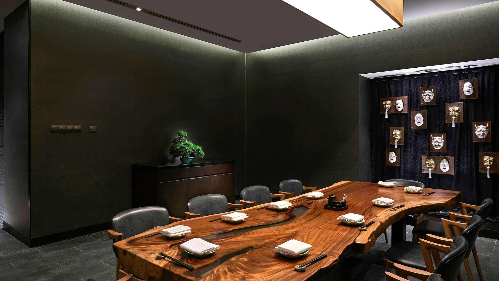 Pullman Kuala Lumpur City Centre Hotel & Residences